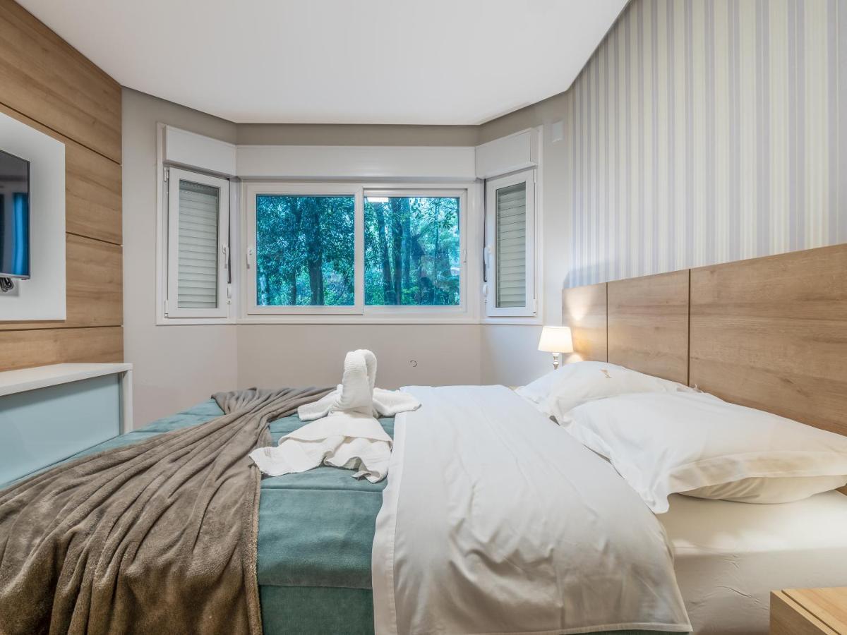 2 Suite, 1 Dormitorio Em Meio A Mata Araucaria A 1,5 Km Centro, Altos De Грамаду Екстер'єр фото